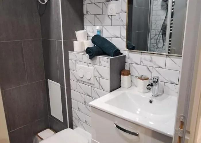 Apartmán Le Petit Voyageur 5 Min De La Gare & Thermal Insolites